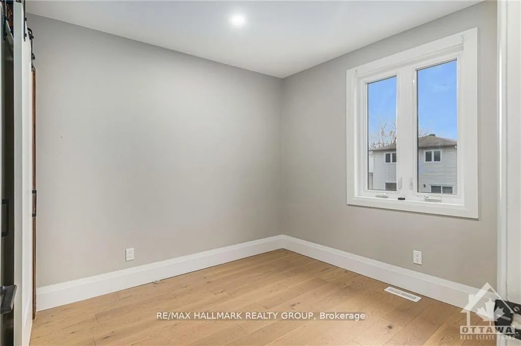 Photo 19 of 1834 D'Amour Crescent, Ottawa, Chateauneuf — HOMEH