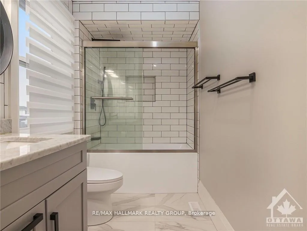 Photo 22 of 1834 D'Amour Crescent, Ottawa, Chateauneuf — HOMEH