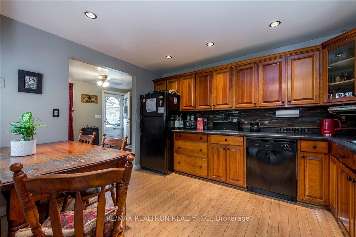 Photo 7 of 522 Helen Duncan Street, Tay, Port McNicoll — HOMEH