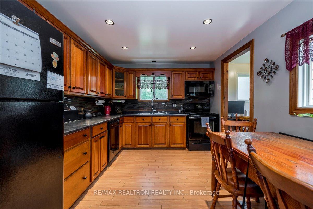 Photo 9 of 522 Helen Duncan Street, Tay, Port McNicoll — HOMEH
