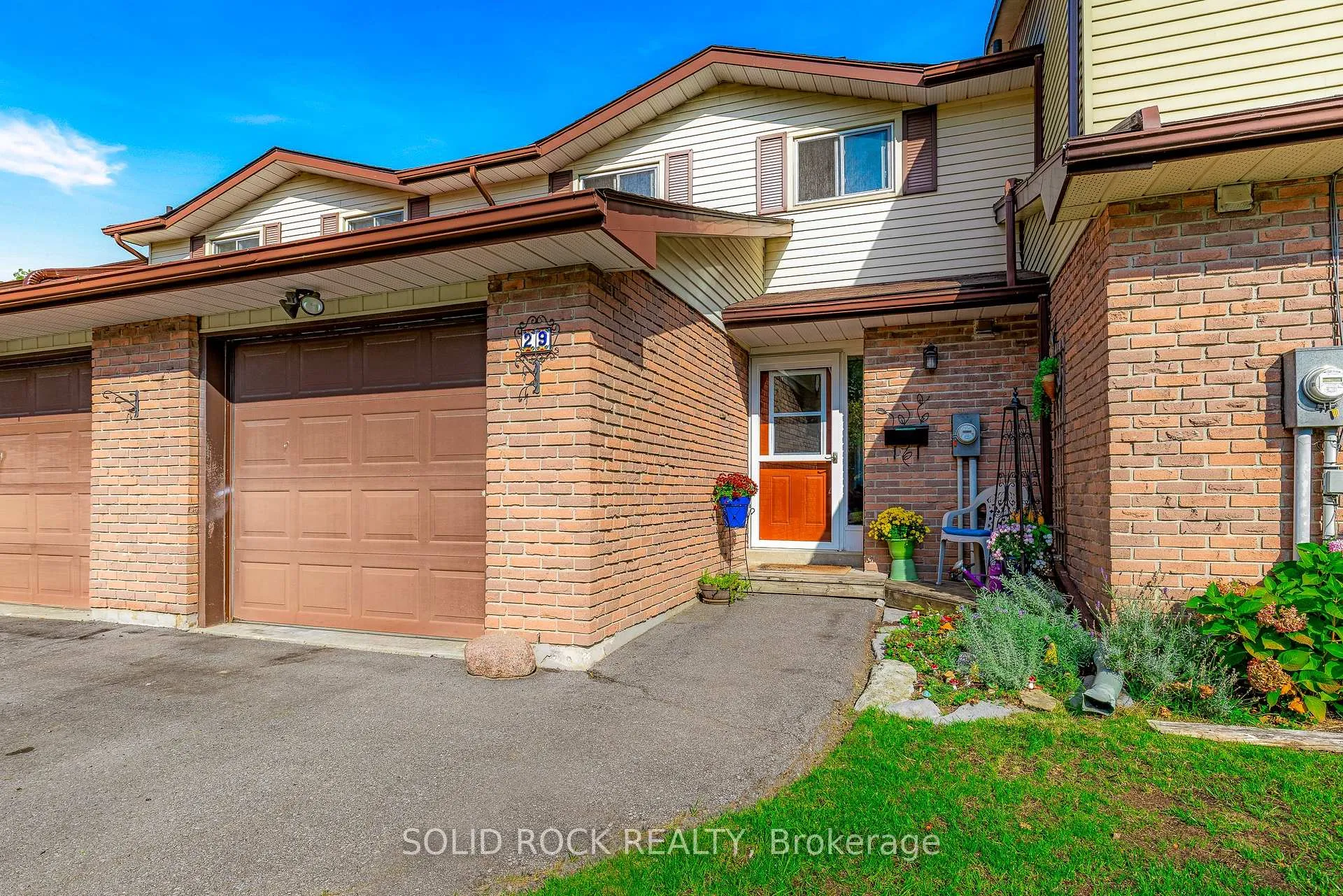 Photo 4 of 29 Windfield Crescent, Kingston, Kingston East (Incl Barret Crt) — HOMEH