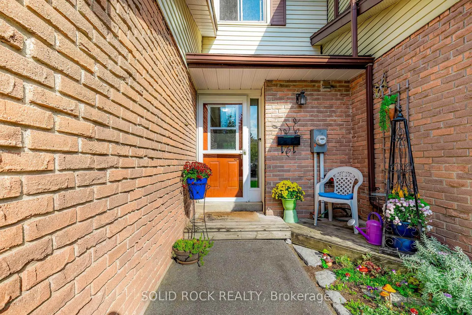 Photo 5 of 29 Windfield Crescent, Kingston, Kingston East (Incl Barret Crt) — HOMEH
