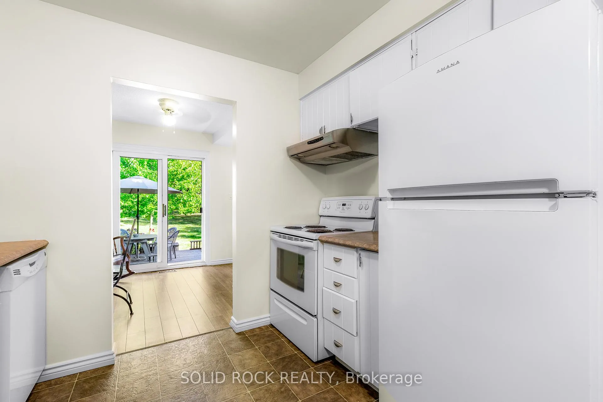 Photo 11 of 29 Windfield Crescent, Kingston, Kingston East (Incl Barret Crt) — HOMEH