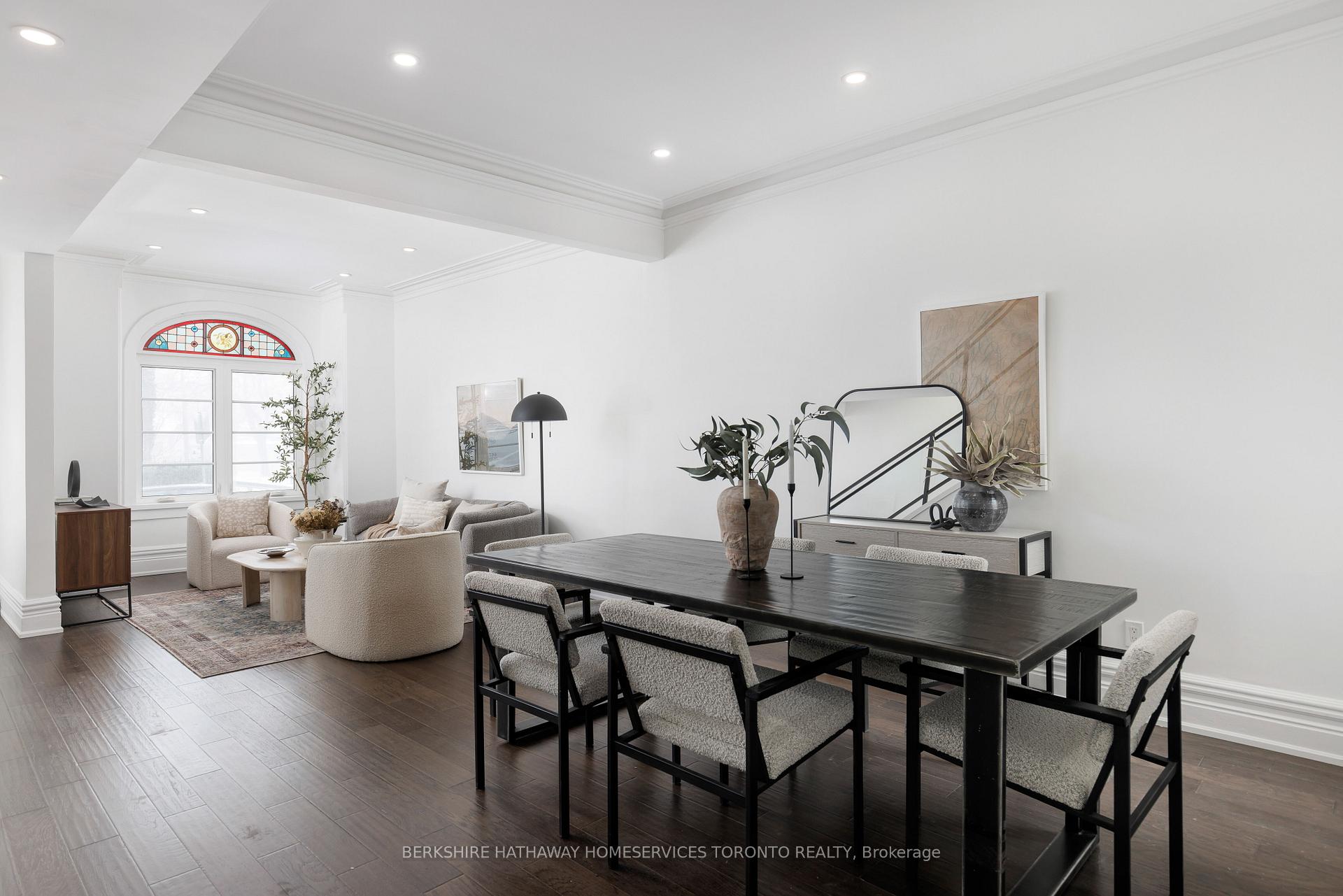 Photo 3 of 200 Macpherson Avenue, Toronto, The Annex — HOMEH