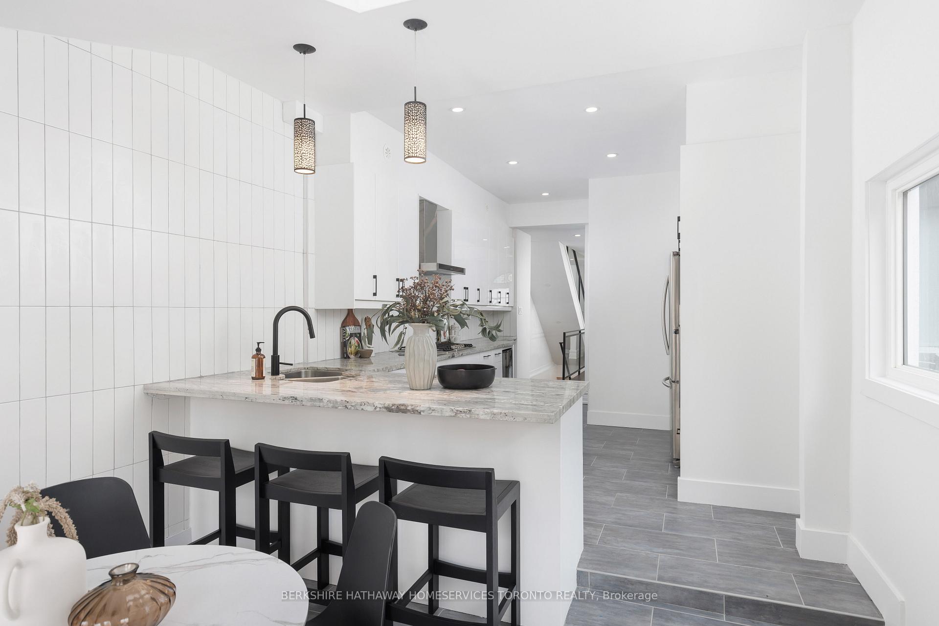 Photo 15 of 200 Macpherson Avenue, Toronto, The Annex — HOMEH