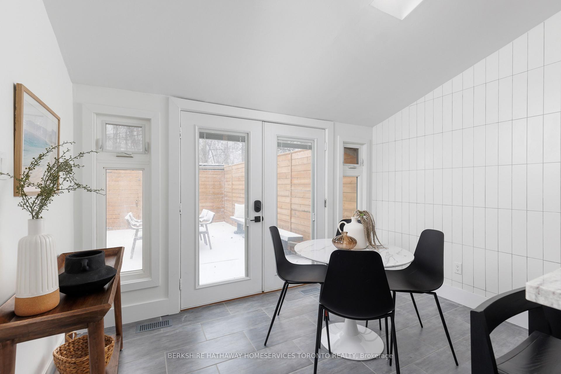 Photo 17 of 200 Macpherson Avenue, Toronto, The Annex — HOMEH