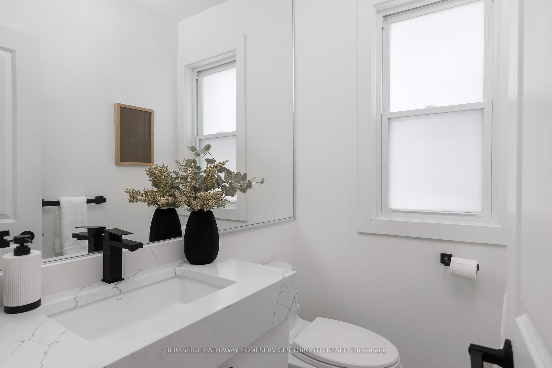 Photo 18 of 200 Macpherson Avenue, Toronto, The Annex — HOMEH