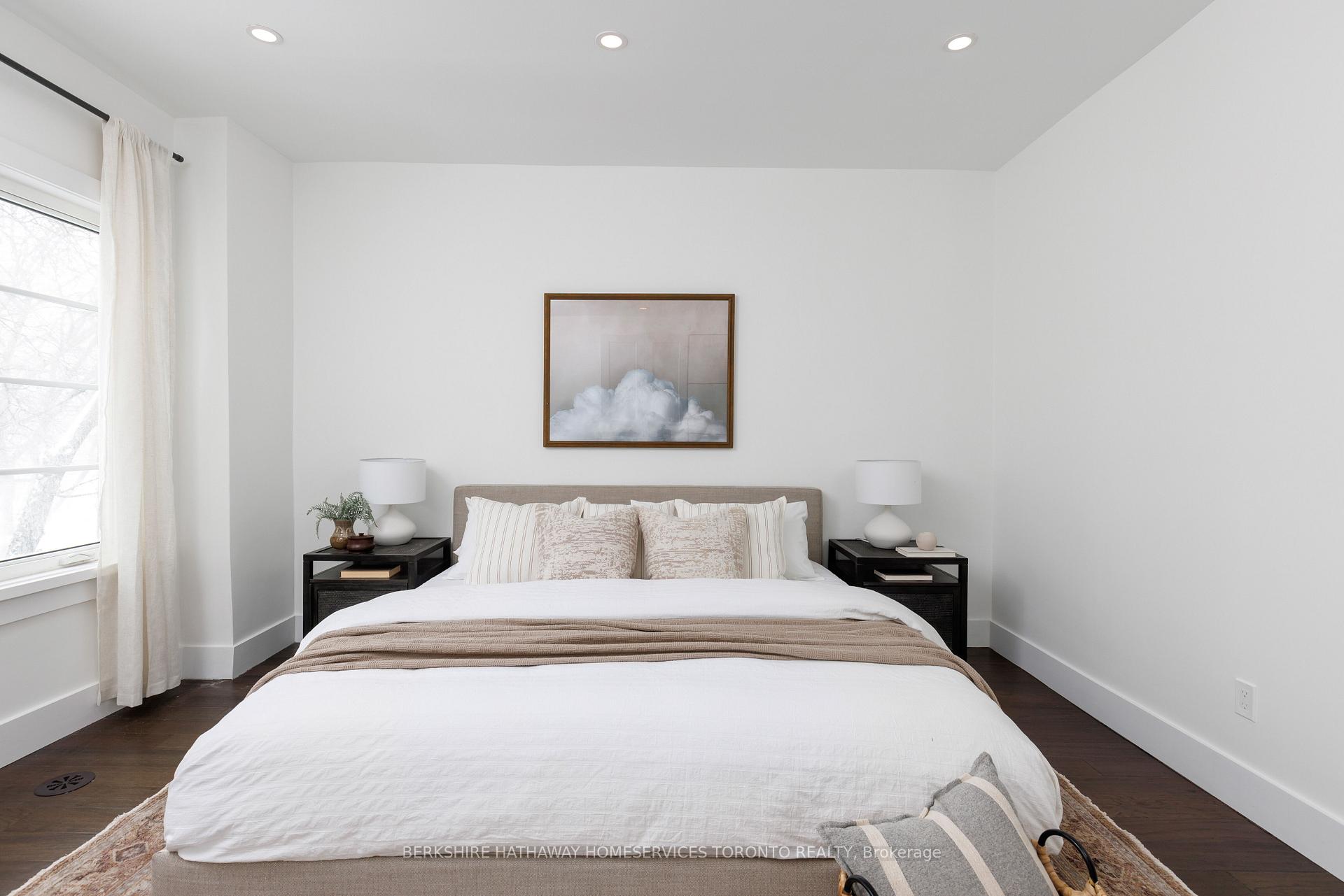 Photo 24 of 200 Macpherson Avenue, Toronto, The Annex — HOMEH