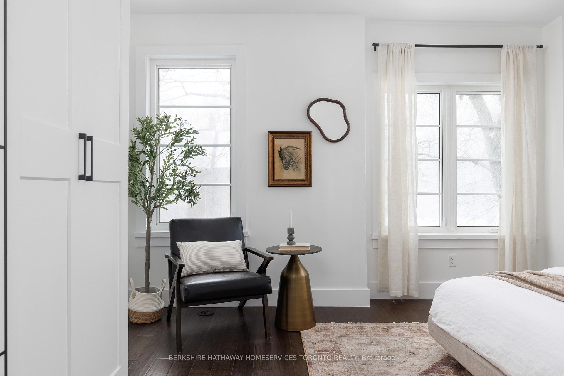 Photo 25 of 200 Macpherson Avenue, Toronto, The Annex — HOMEH
