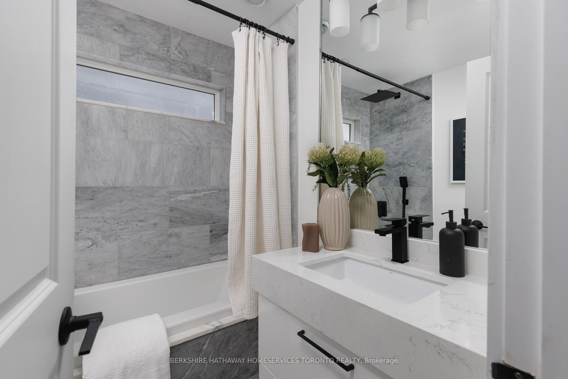 Photo 32 of 200 Macpherson Avenue, Toronto, The Annex — HOMEH