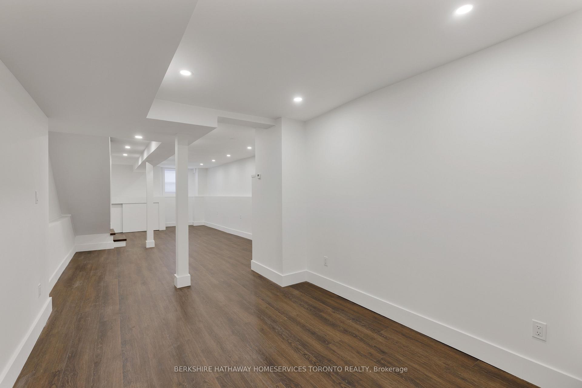 Photo 36 of 200 Macpherson Avenue, Toronto, The Annex — HOMEH