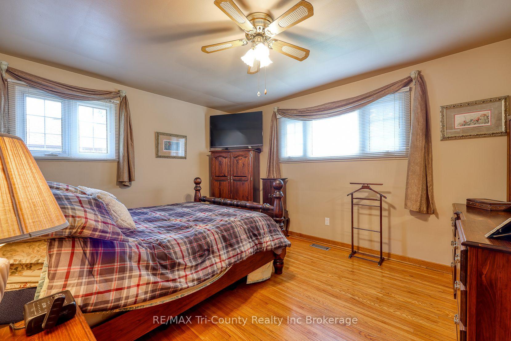 Photo 19 of 14 Lowrie Crescent, Tillsonburg — HOMEH