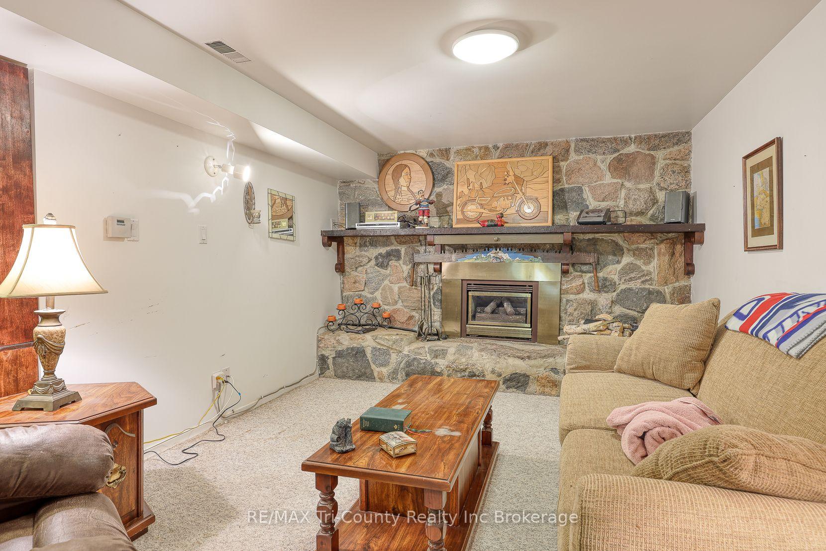 Photo 24 of 14 Lowrie Crescent, Tillsonburg — HOMEH