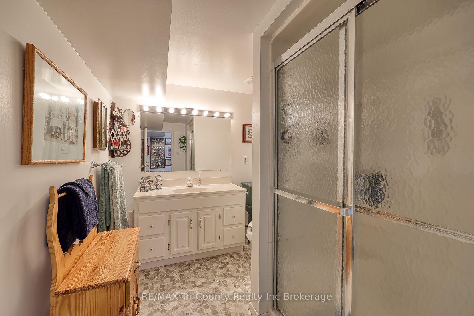 Photo 32 of 14 Lowrie Crescent, Tillsonburg — HOMEH