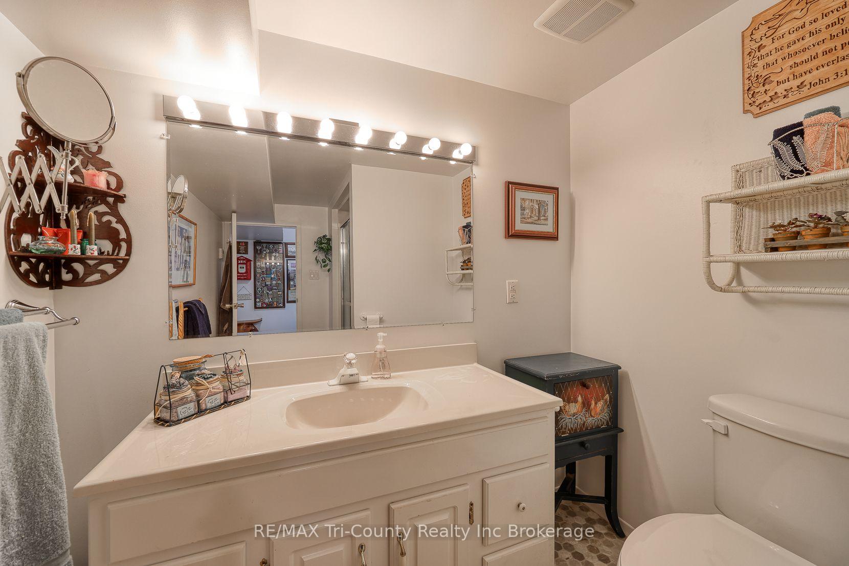 Photo 33 of 14 Lowrie Crescent, Tillsonburg — HOMEH