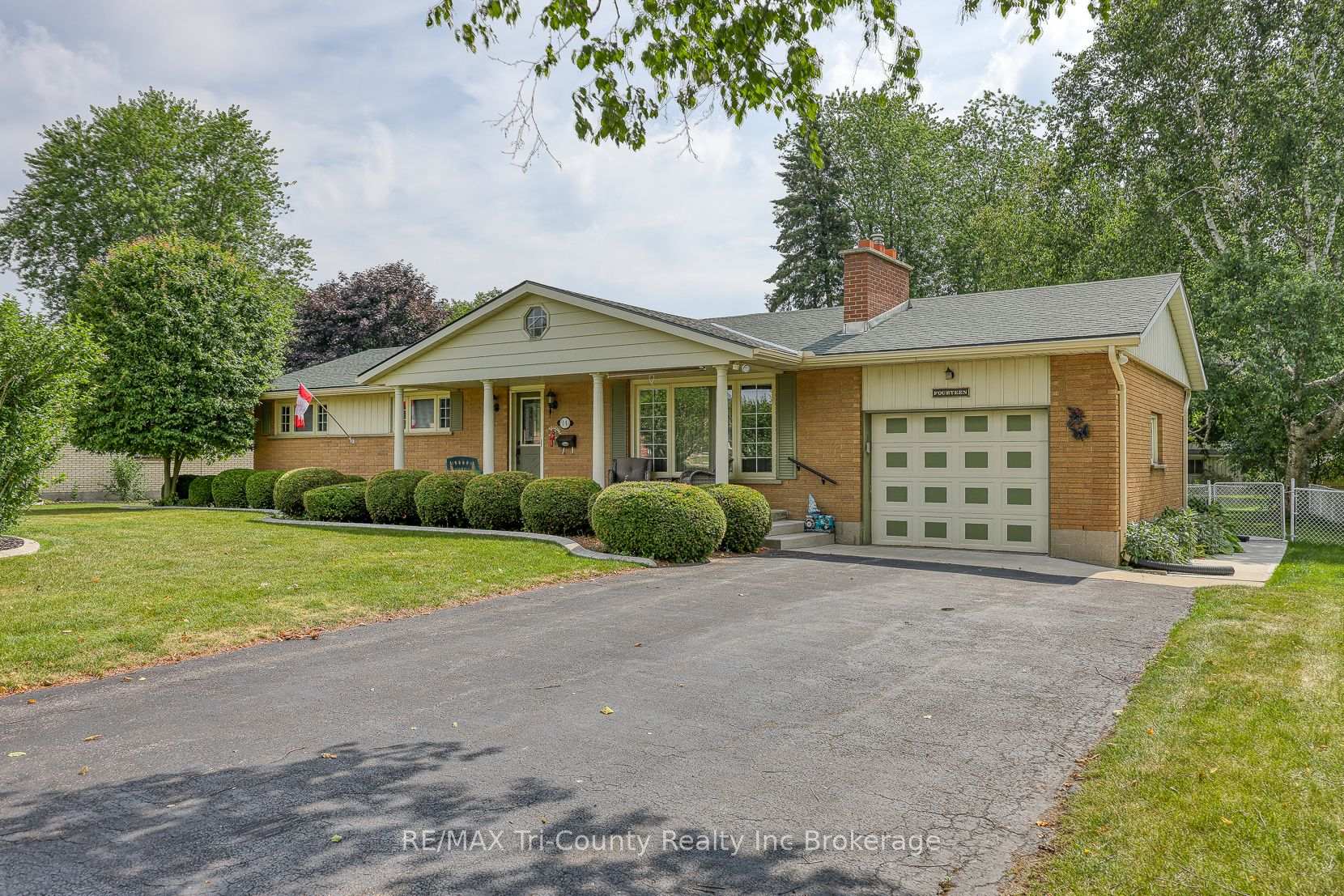 Photo 49 of 14 Lowrie Crescent, Tillsonburg — HOMEH