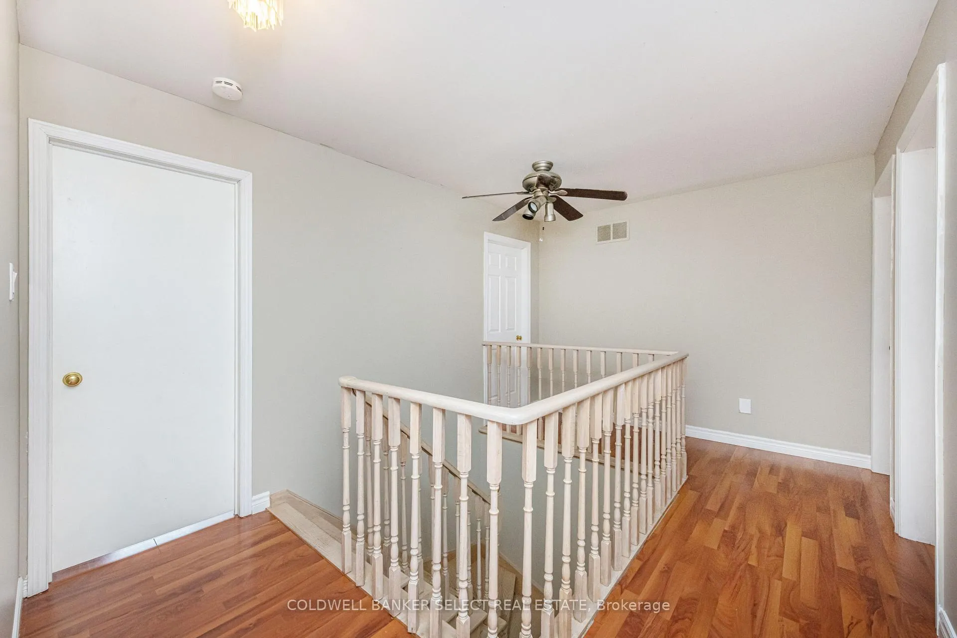 Photo 12 of 427 Kingsview Drive, Caledon, Bolton North — HOMEH