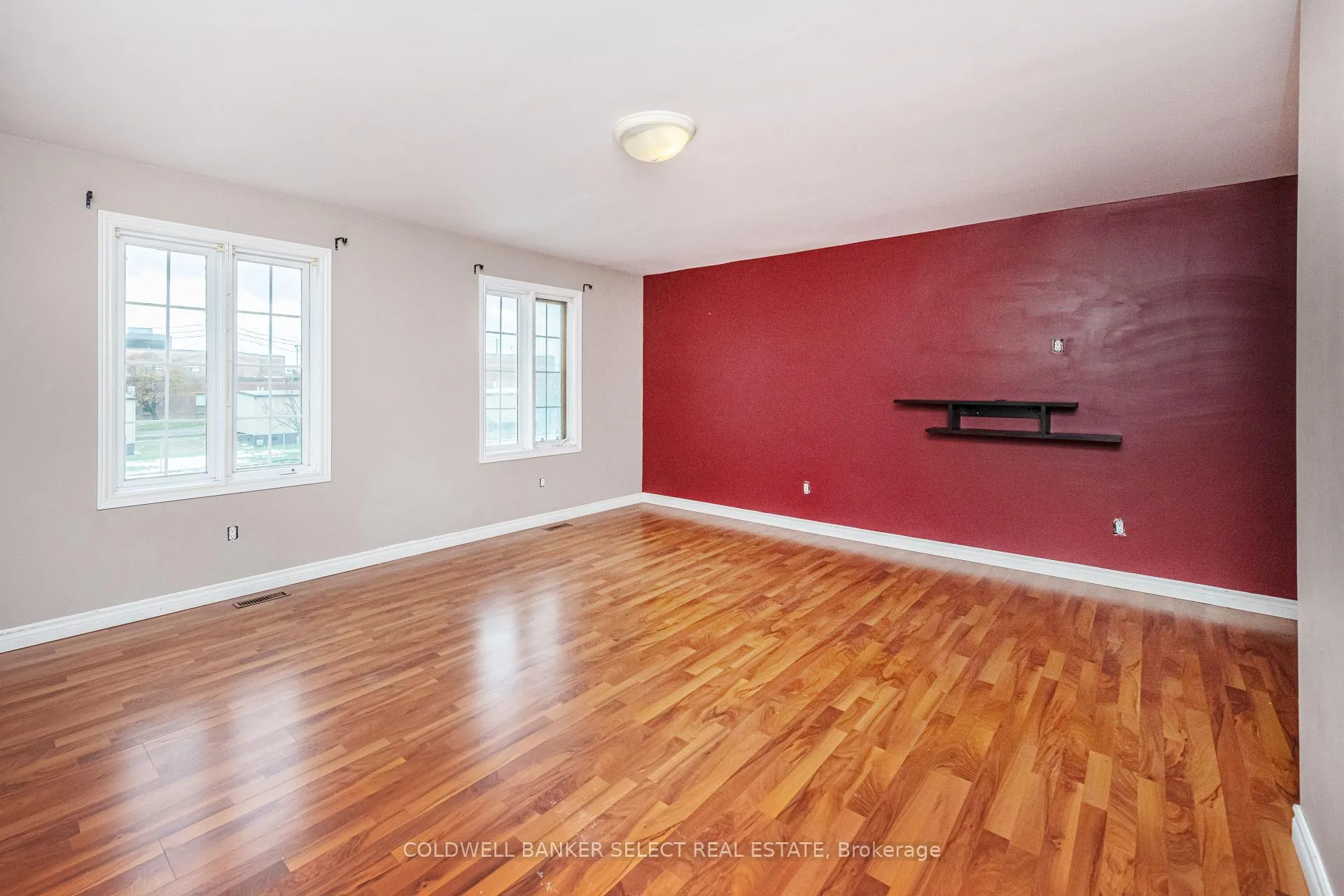 Photo 18 of 427 Kingsview Drive, Caledon, Bolton North — HOMEH