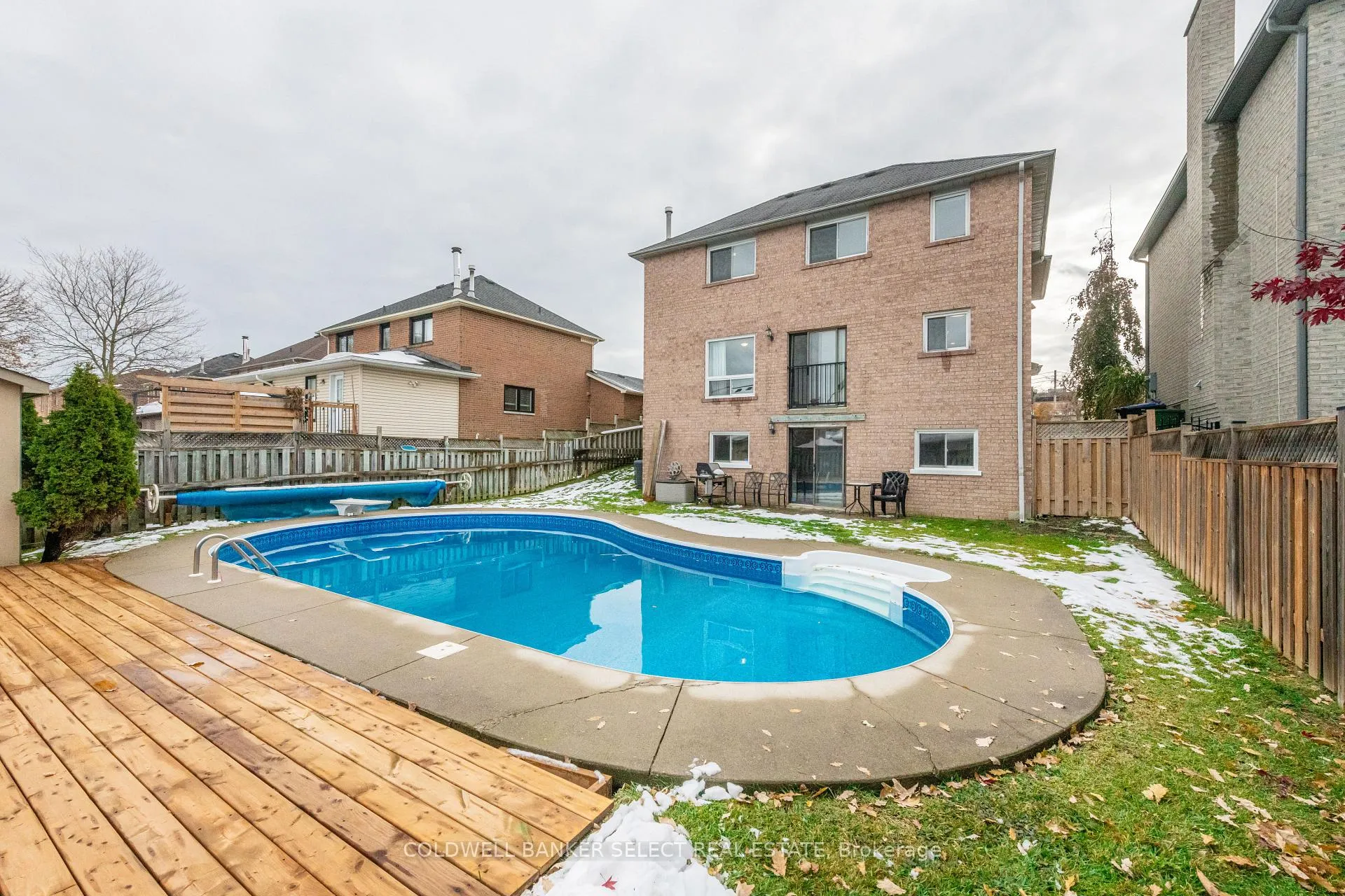 Photo 24 of 427 Kingsview Drive, Caledon, Bolton North — HOMEH