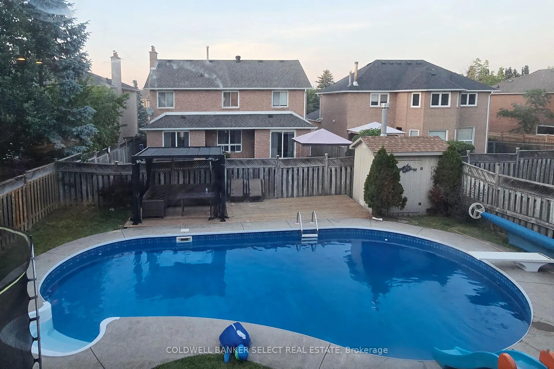 Photo 26 of 427 Kingsview Drive, Caledon, Bolton North — HOMEH