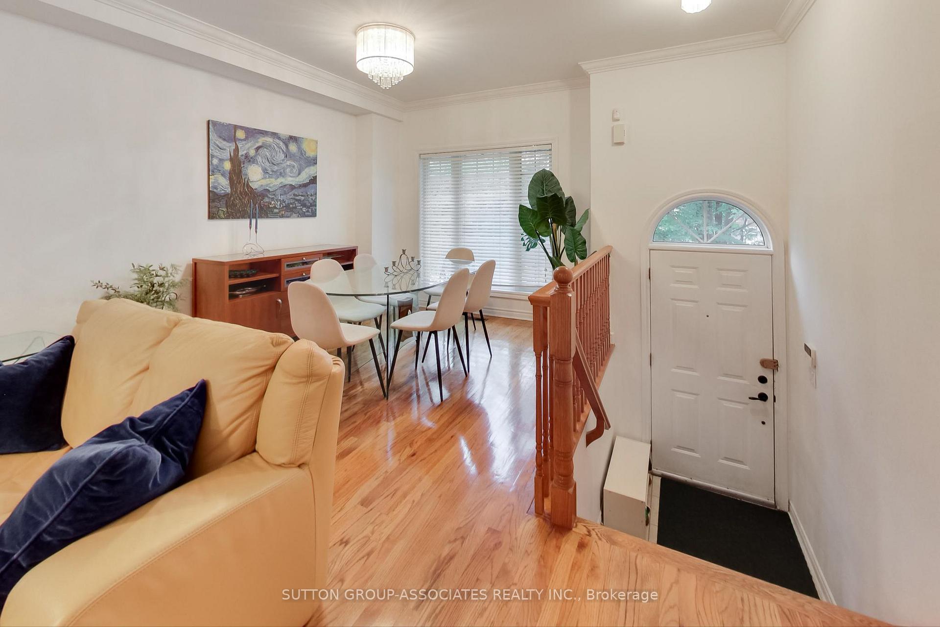 Photo 2 of 15B Robina Avenue, Toronto, Oakwood Village — HOMEH