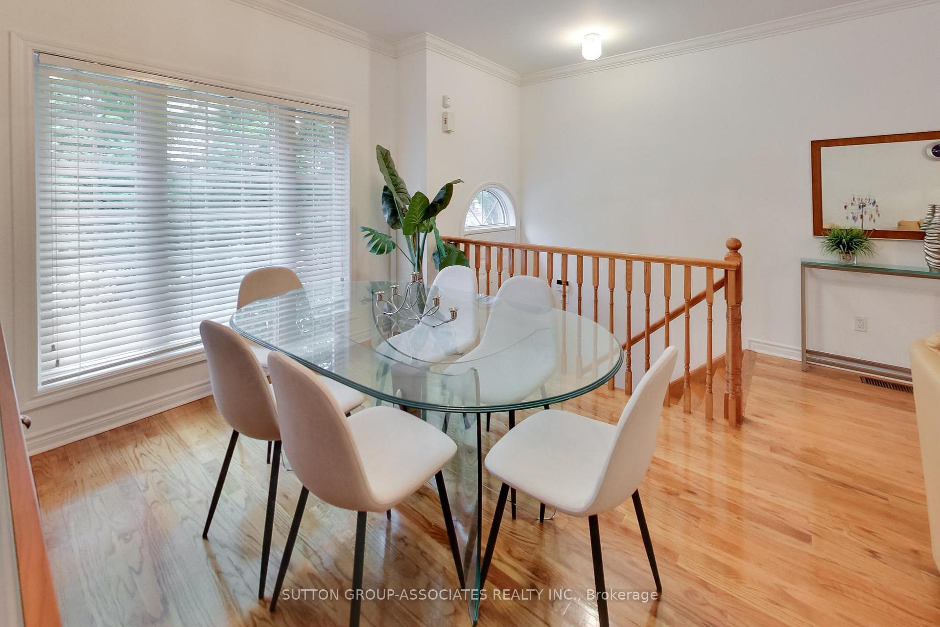 Photo 4 of 15B Robina Avenue, Toronto, Oakwood Village — HOMEH