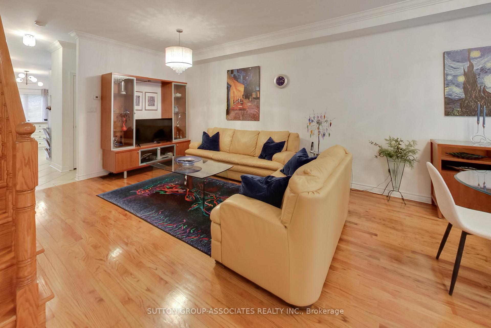 Photo 6 of 15B Robina Avenue, Toronto, Oakwood Village — HOMEH