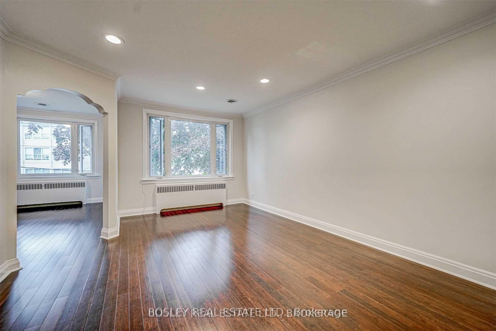 Photo 7 of Unit 4, 3 Warwick Avenue S, Toronto, Humewood-Cedarvale — HOMEH