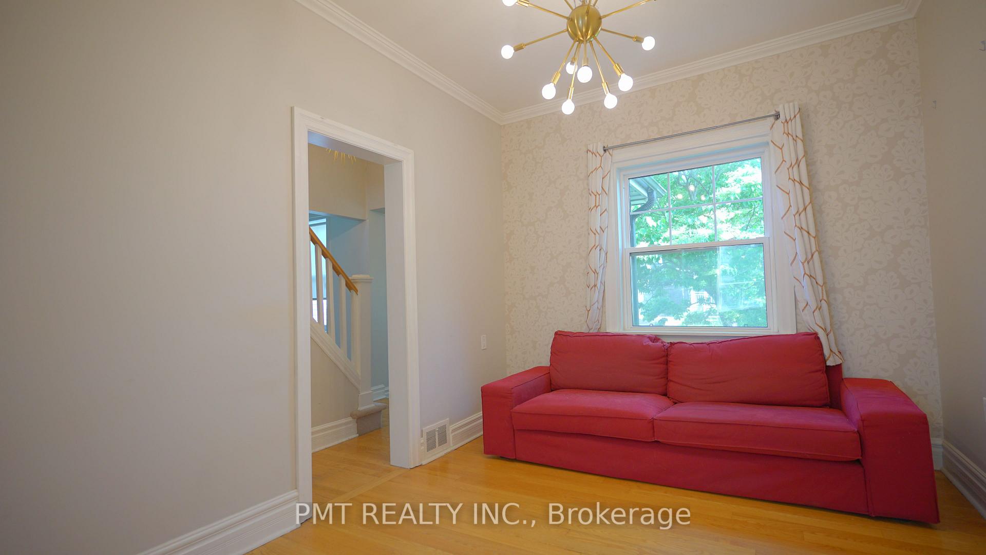 Photo 5 of 31 Burgess Avenue, Toronto, East End-Danforth — HOMEH