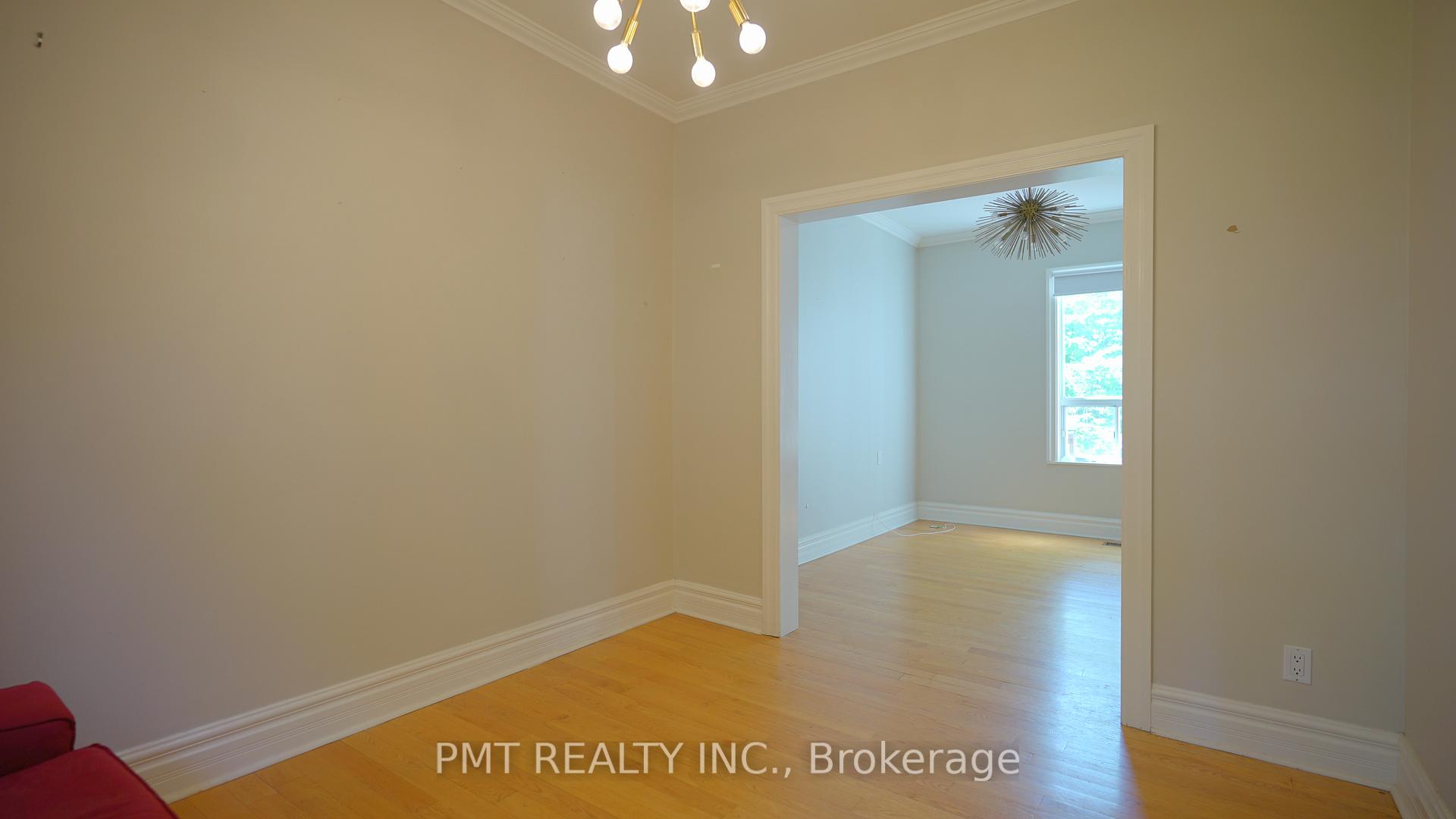 Photo 11 of 31 Burgess Avenue, Toronto, East End-Danforth — HOMEH