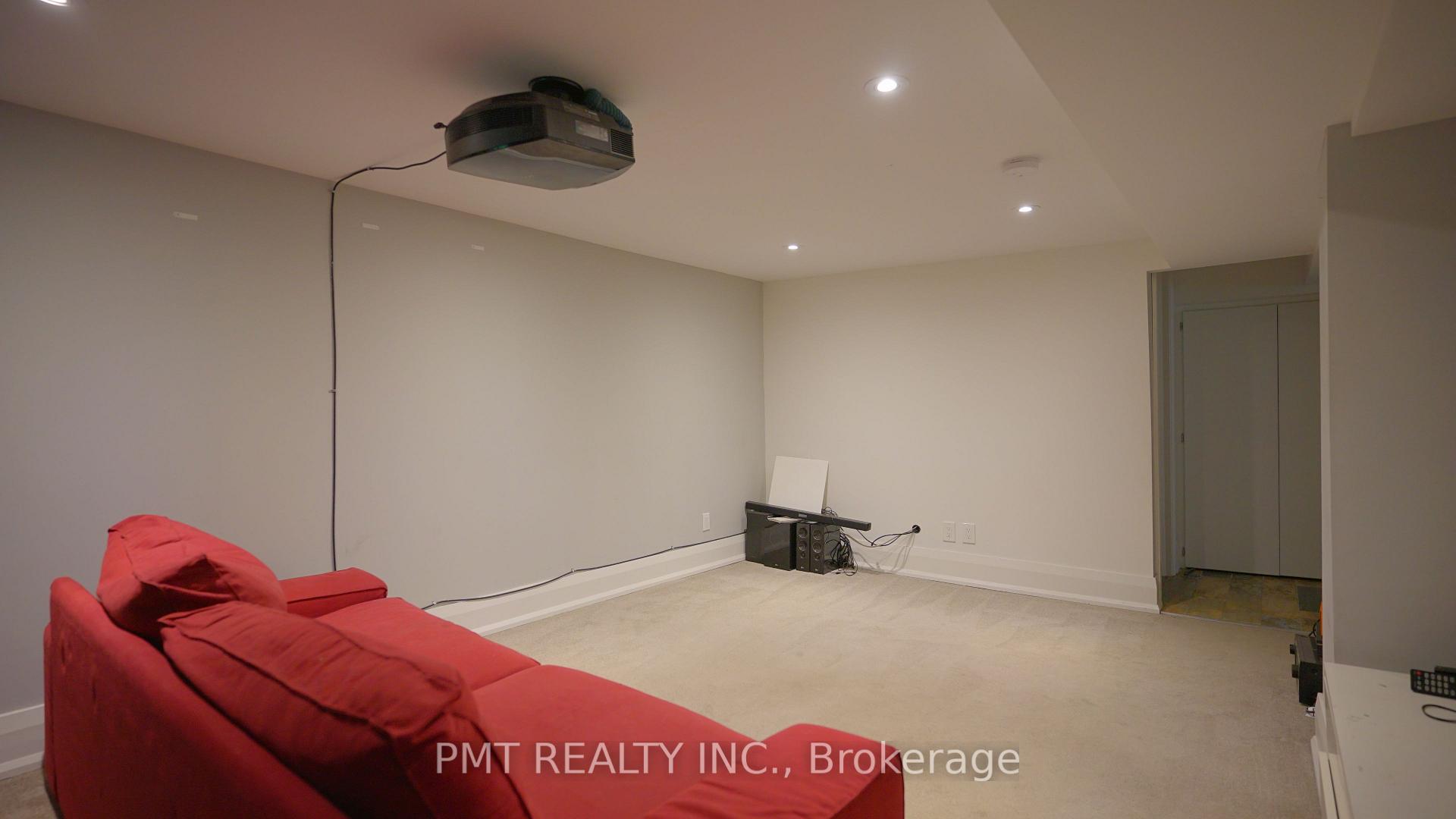 Photo 20 of 31 Burgess Avenue, Toronto, East End-Danforth — HOMEH
