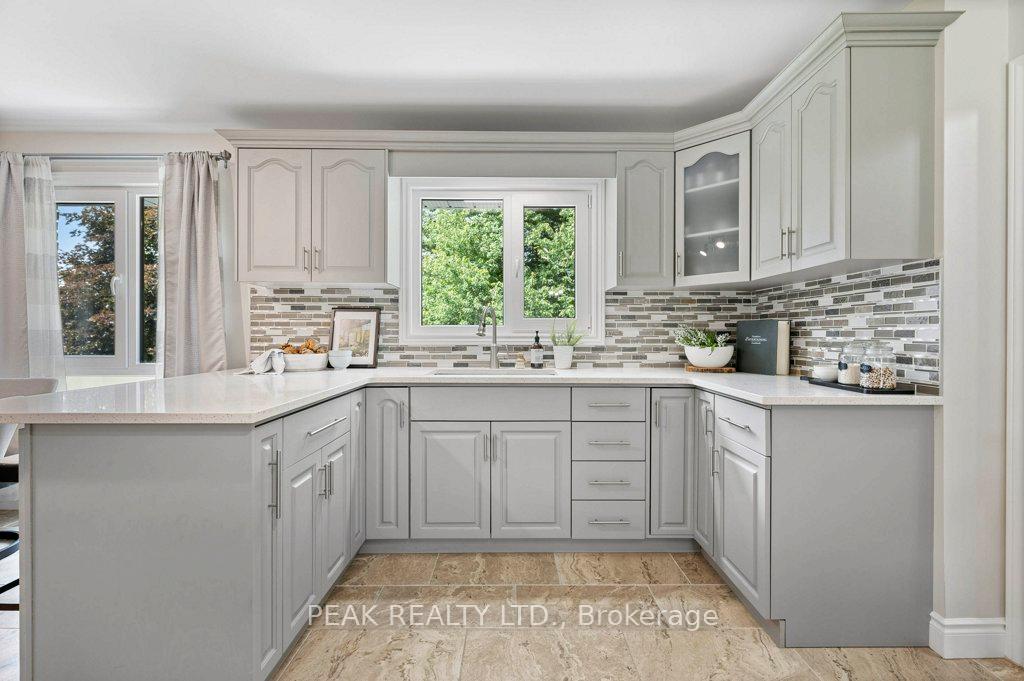 Photo 4 of 23355 Adelaide Road, Strathroy-Caradoc, Rural Strathroy-Caradoc — HOMEH