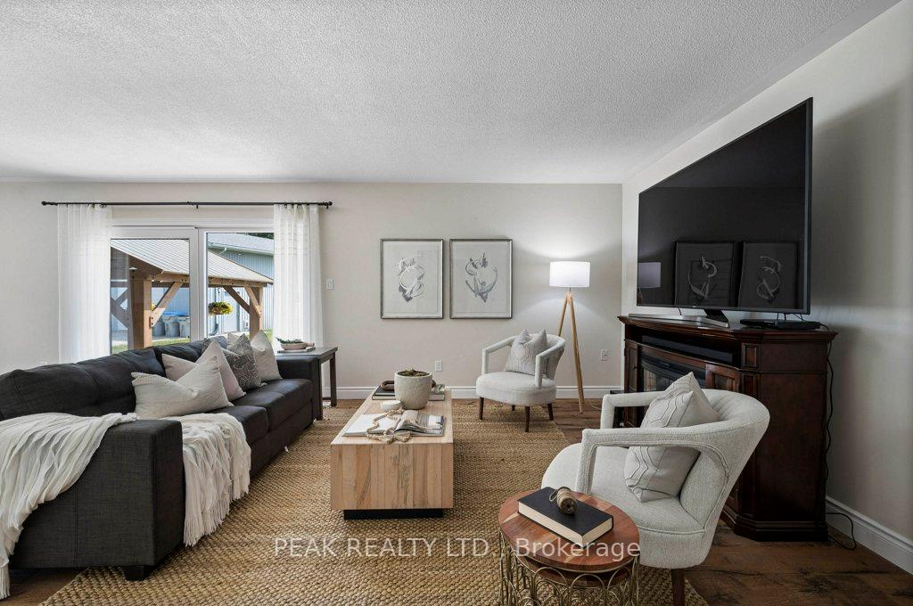 Photo 9 of 23355 Adelaide Road, Strathroy-Caradoc, Rural Strathroy-Caradoc — HOMEH