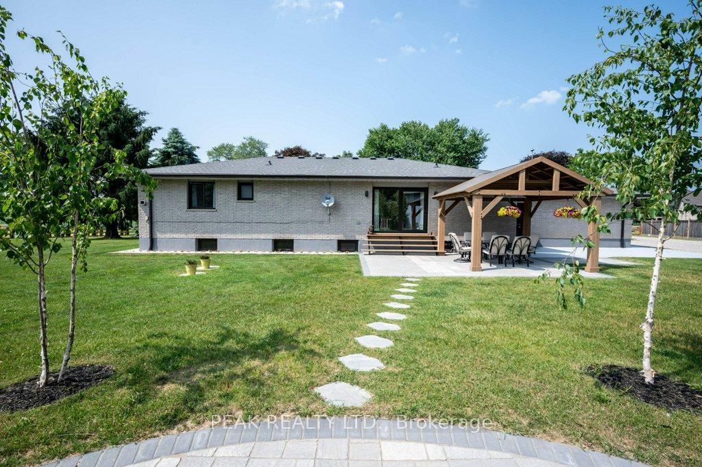 Photo 26 of 23355 Adelaide Road, Strathroy-Caradoc, Rural Strathroy-Caradoc — HOMEH