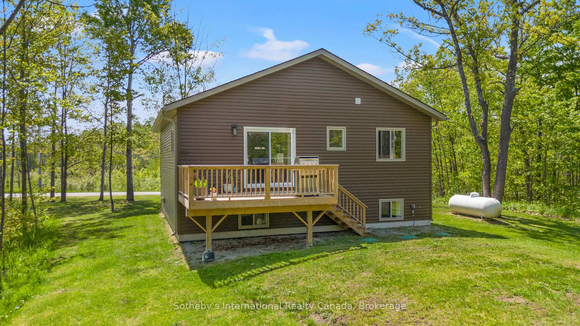 Photo 19 of 260 Forest Harbour Parkway, Tay, Rural Tay — HOMEH