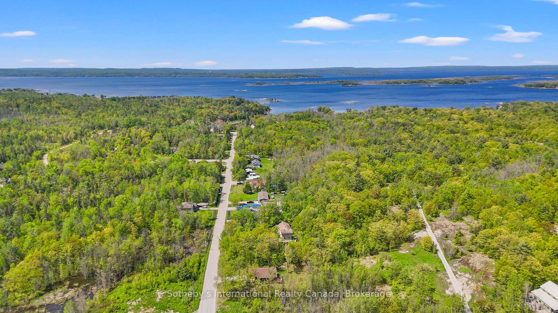 Photo 21 of 260 Forest Harbour Parkway, Tay, Rural Tay — HOMEH