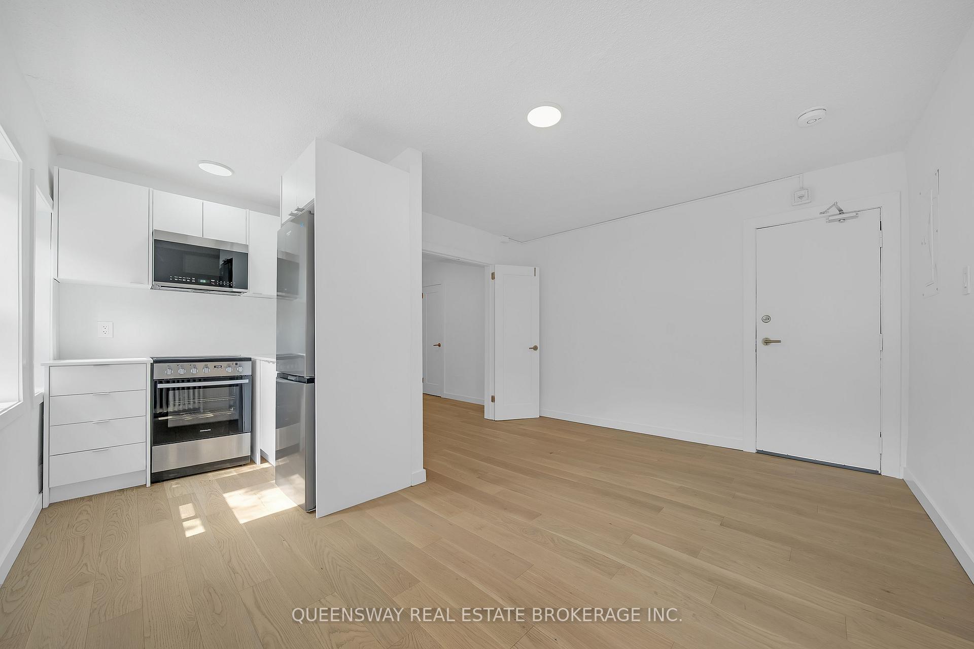 Photo 1 of Unit 201, 26 Balmoral Avenue, Toronto, Yonge-St. Clair — HOMEH