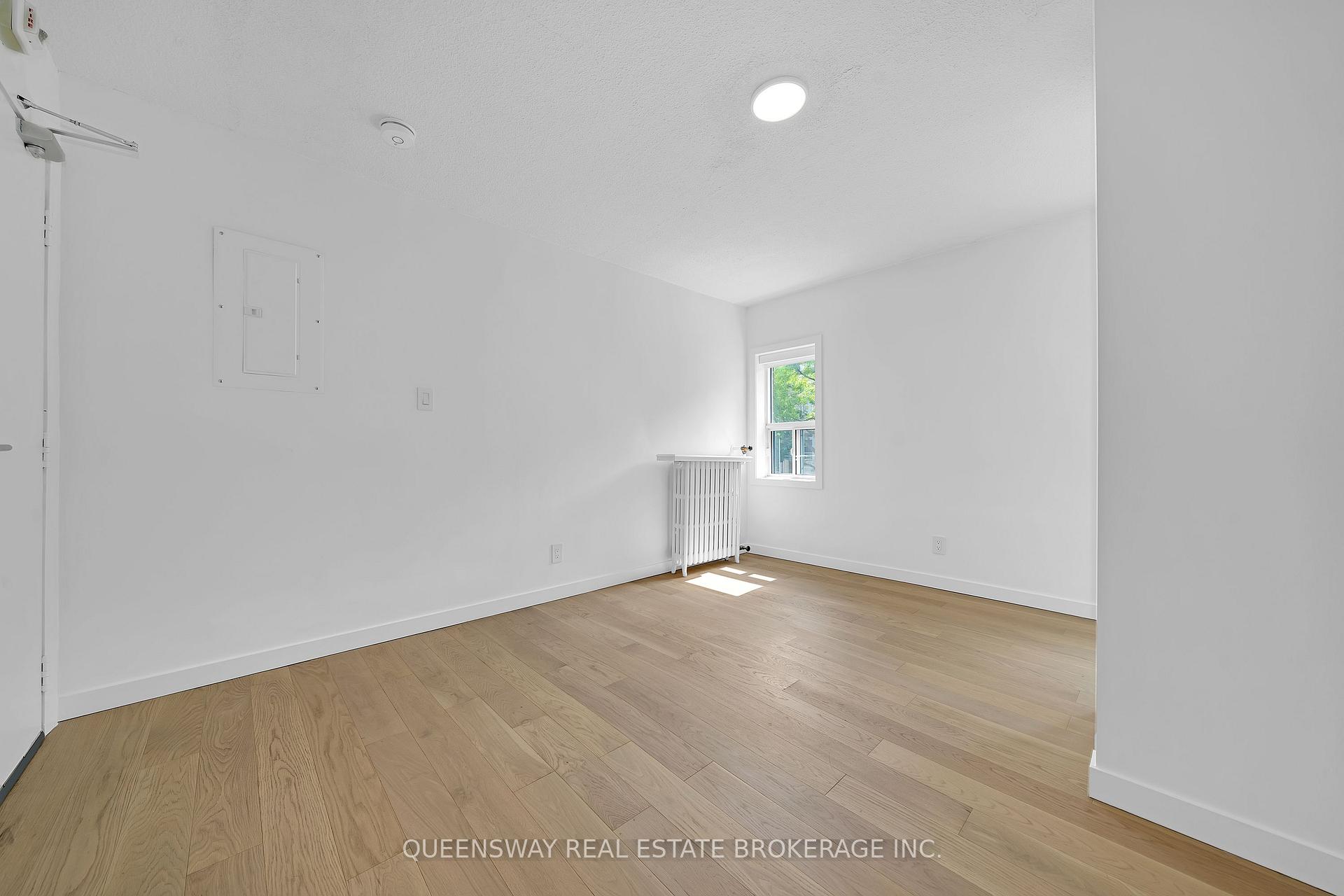 Photo 3 of Unit 201, 26 Balmoral Avenue, Toronto, Yonge-St. Clair — HOMEH