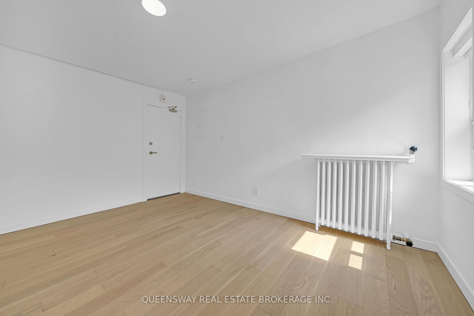 Photo 4 of Unit 201, 26 Balmoral Avenue, Toronto, Yonge-St. Clair — HOMEH