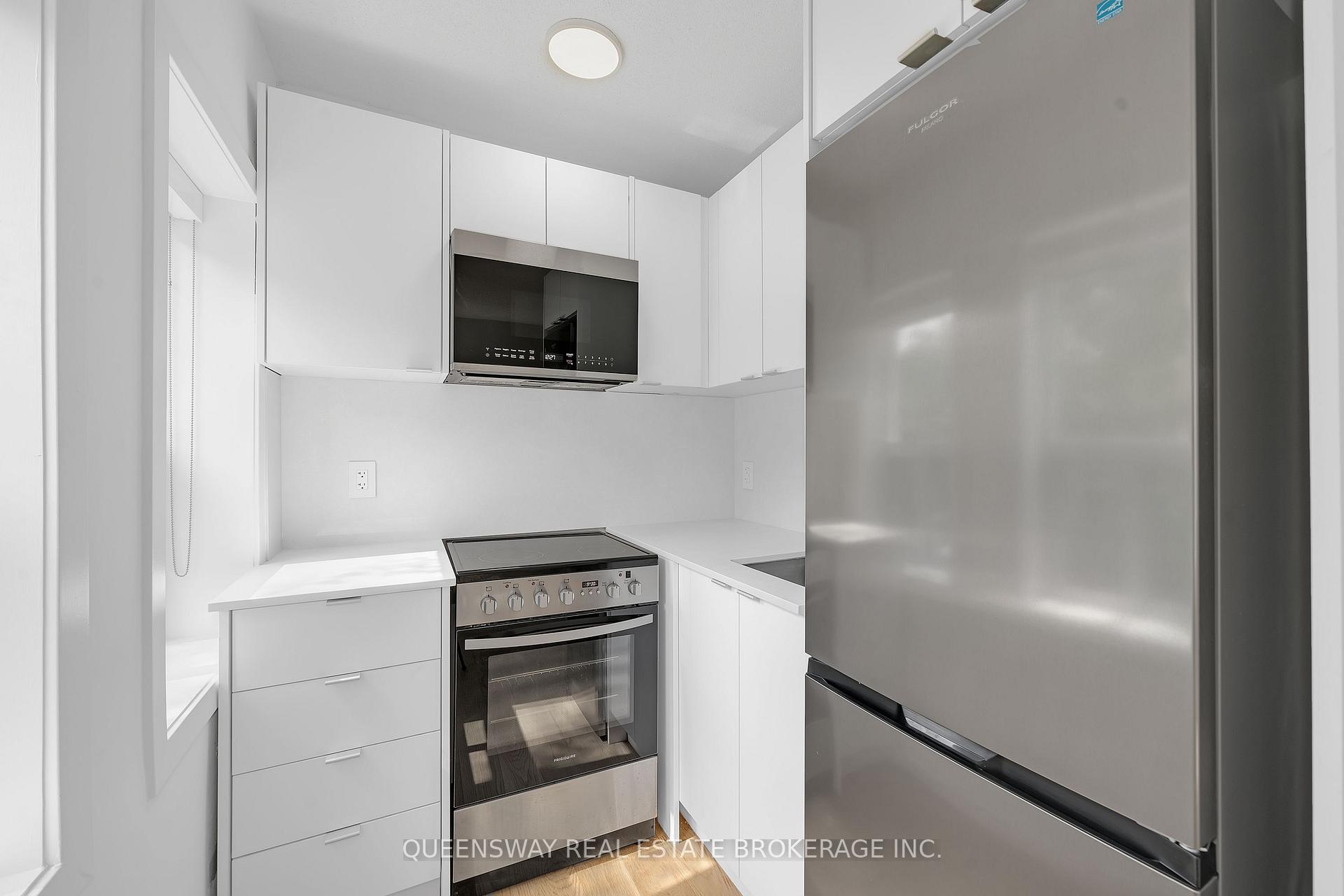 Photo 6 of Unit 201, 26 Balmoral Avenue, Toronto, Yonge-St. Clair — HOMEH