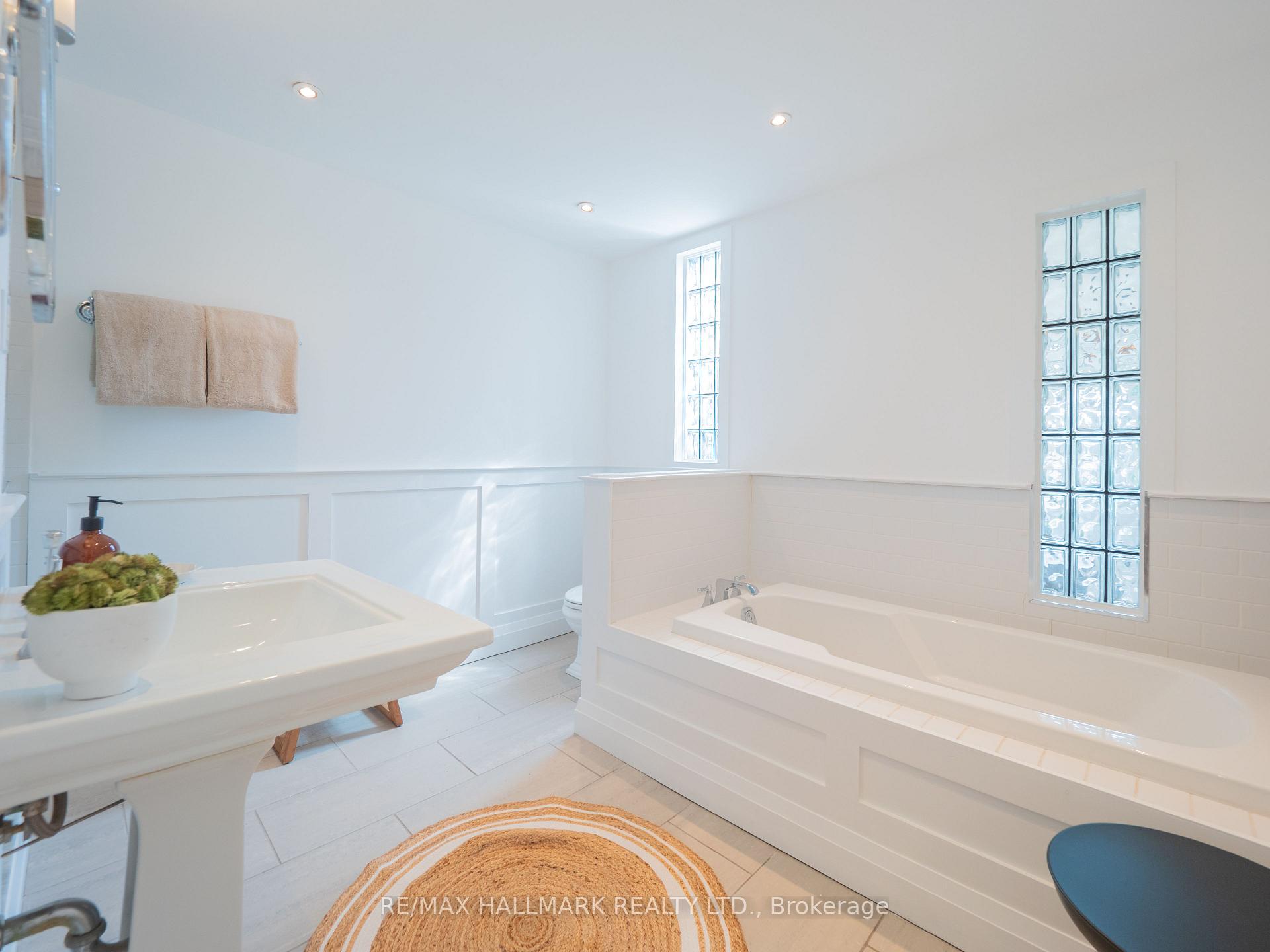 Photo 26 of 81 Hogarth Avenue, Toronto, North Riverdale — HOMEH