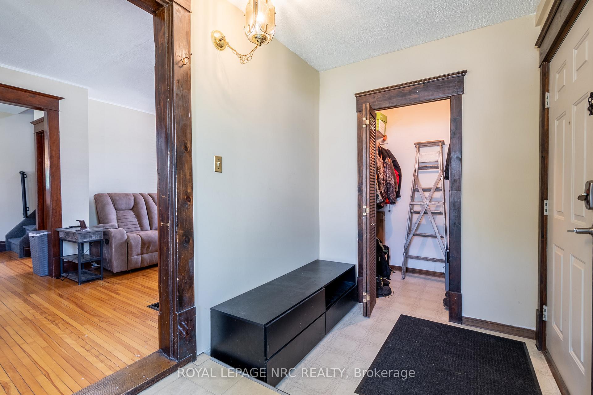 Photo 13 of 20 Townline Road E, Thorold, Thorold Downtown — HOMEH