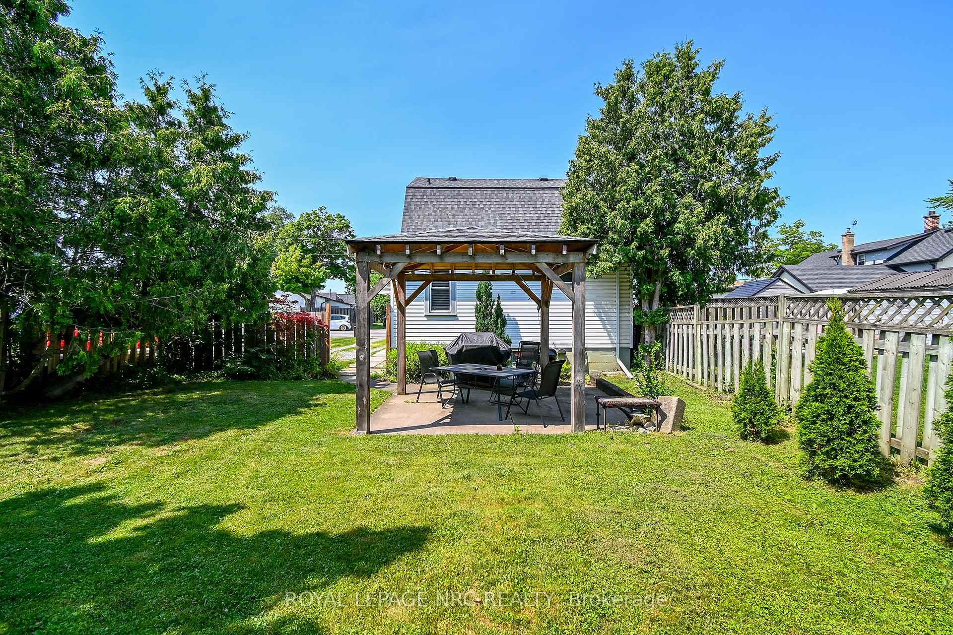 Photo 21 of 20 Townline Road E, Thorold, Thorold Downtown — HOMEH