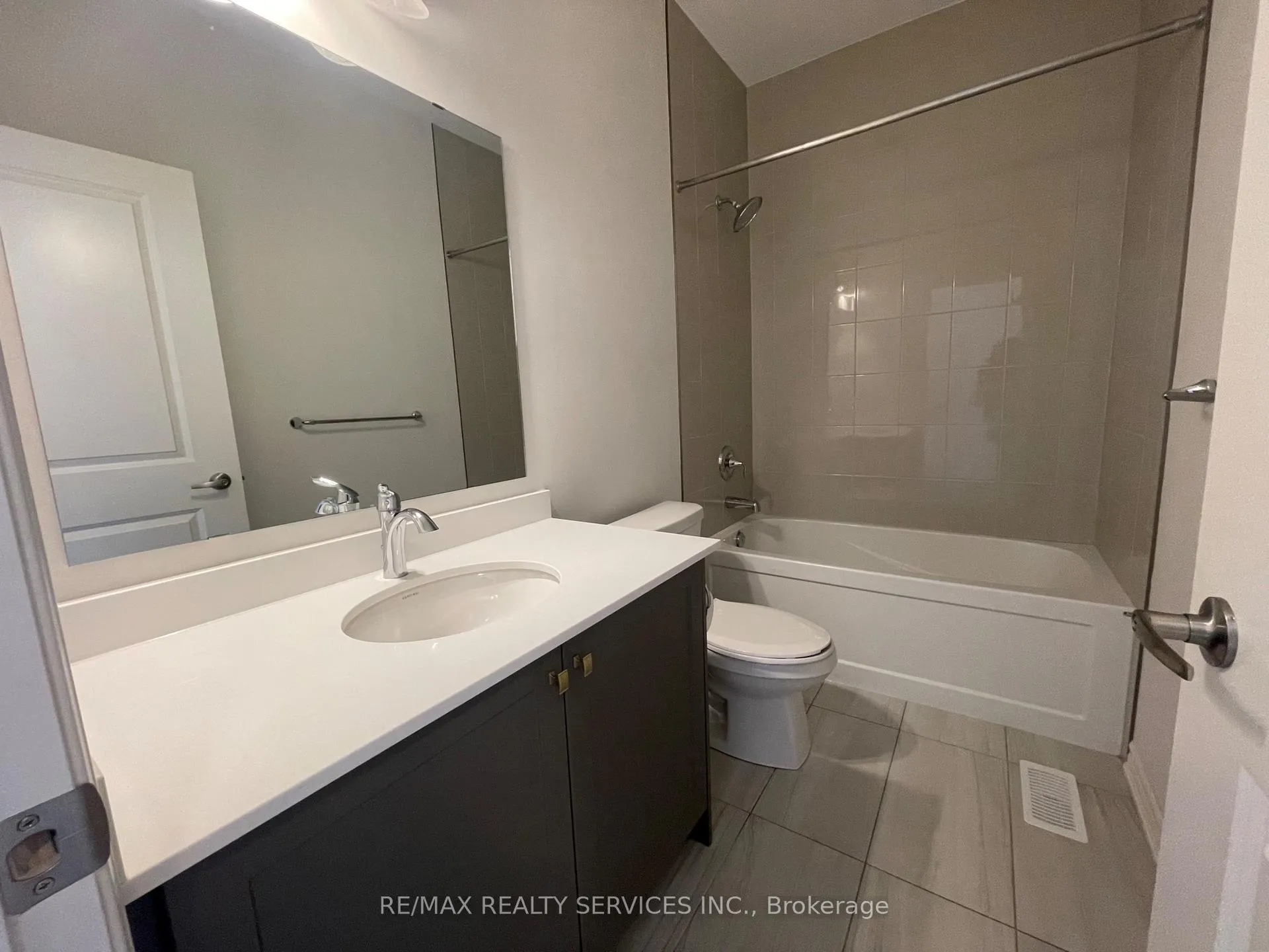 Photo 14 of 88 Cheryl Avenue, North Perth, Elma — HOMEH
