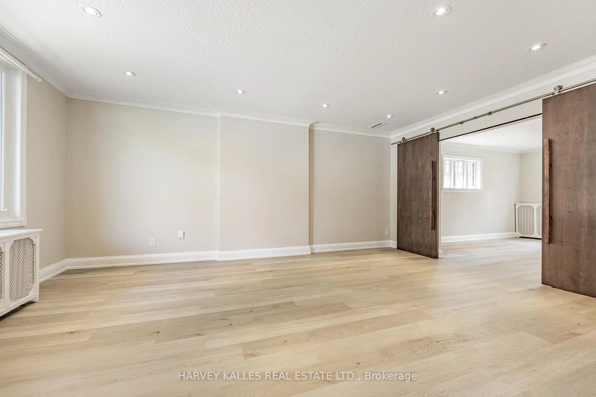 Photo 8 of 1836 Bathurst Street, Toronto, Humewood-Cedarvale — HOMEH