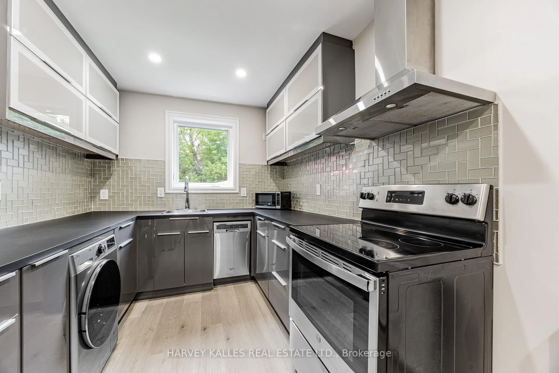 Photo 12 of 1836 Bathurst Street, Toronto, Humewood-Cedarvale — HOMEH