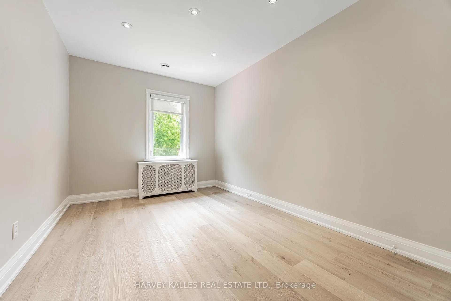 Photo 19 of 1836 Bathurst Street, Toronto, Humewood-Cedarvale — HOMEH
