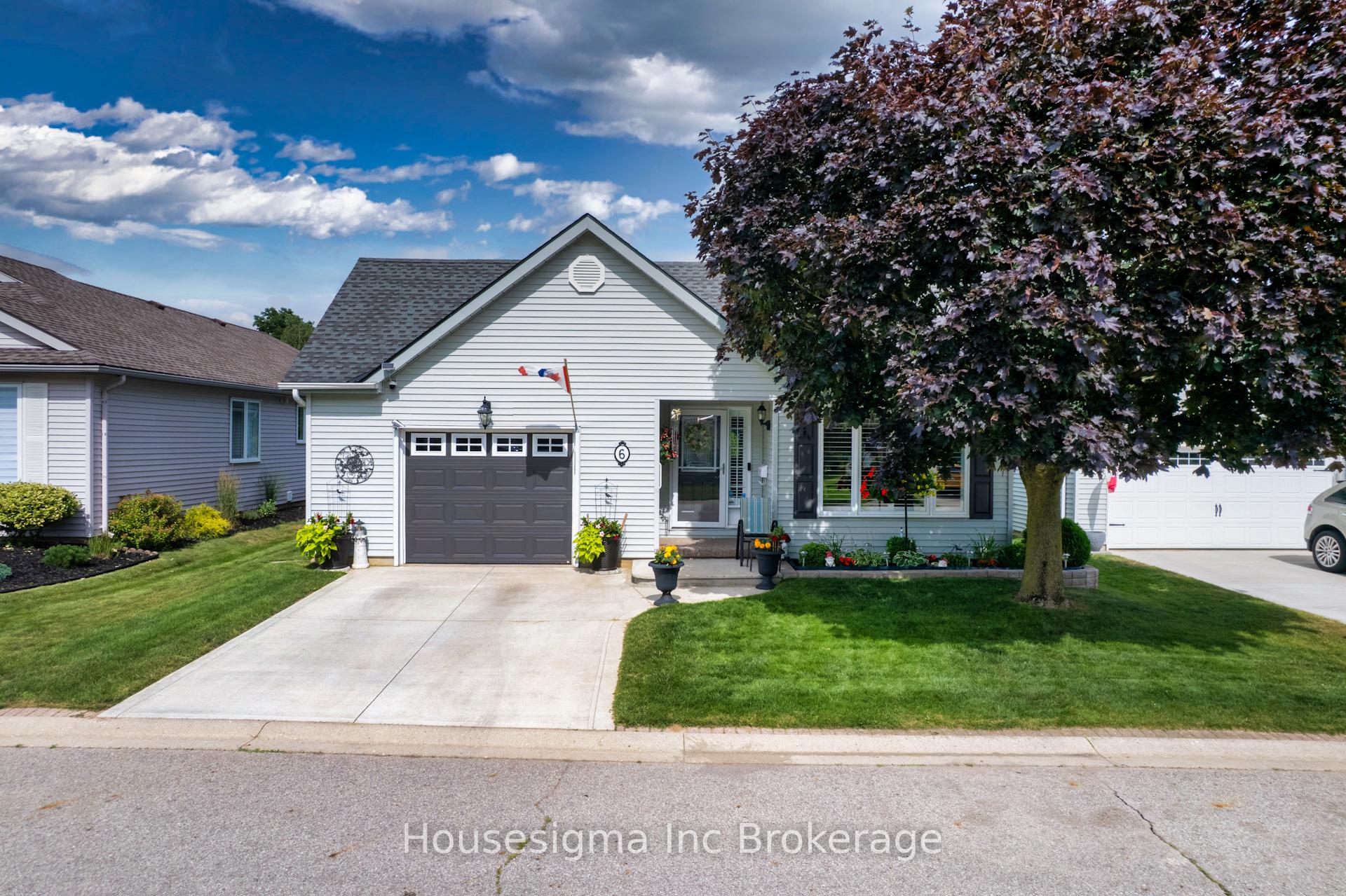Photo 2 of 6 Brasher Drive, Tillsonburg — HOMEH