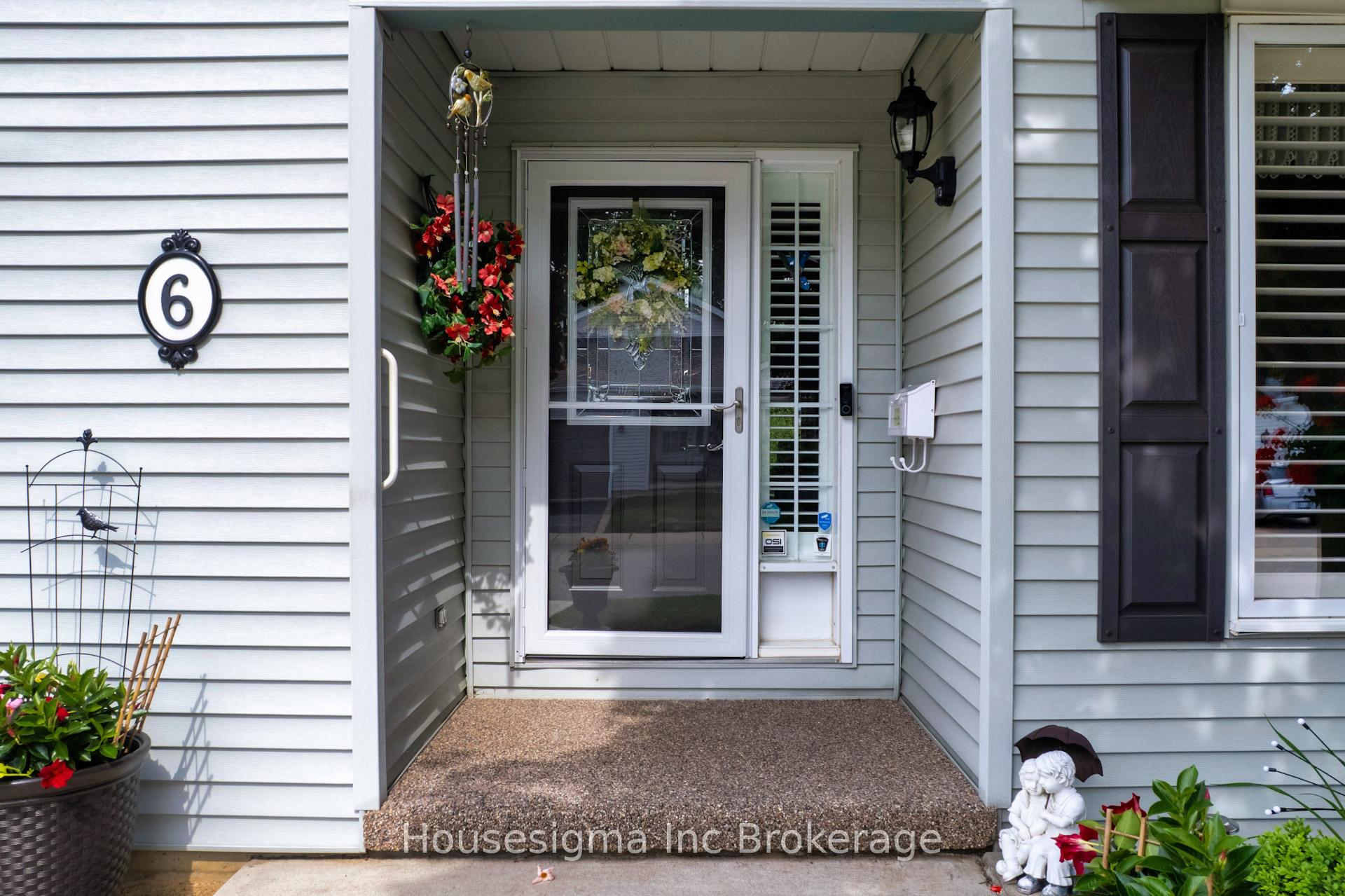 Photo 3 of 6 Brasher Drive, Tillsonburg — HOMEH