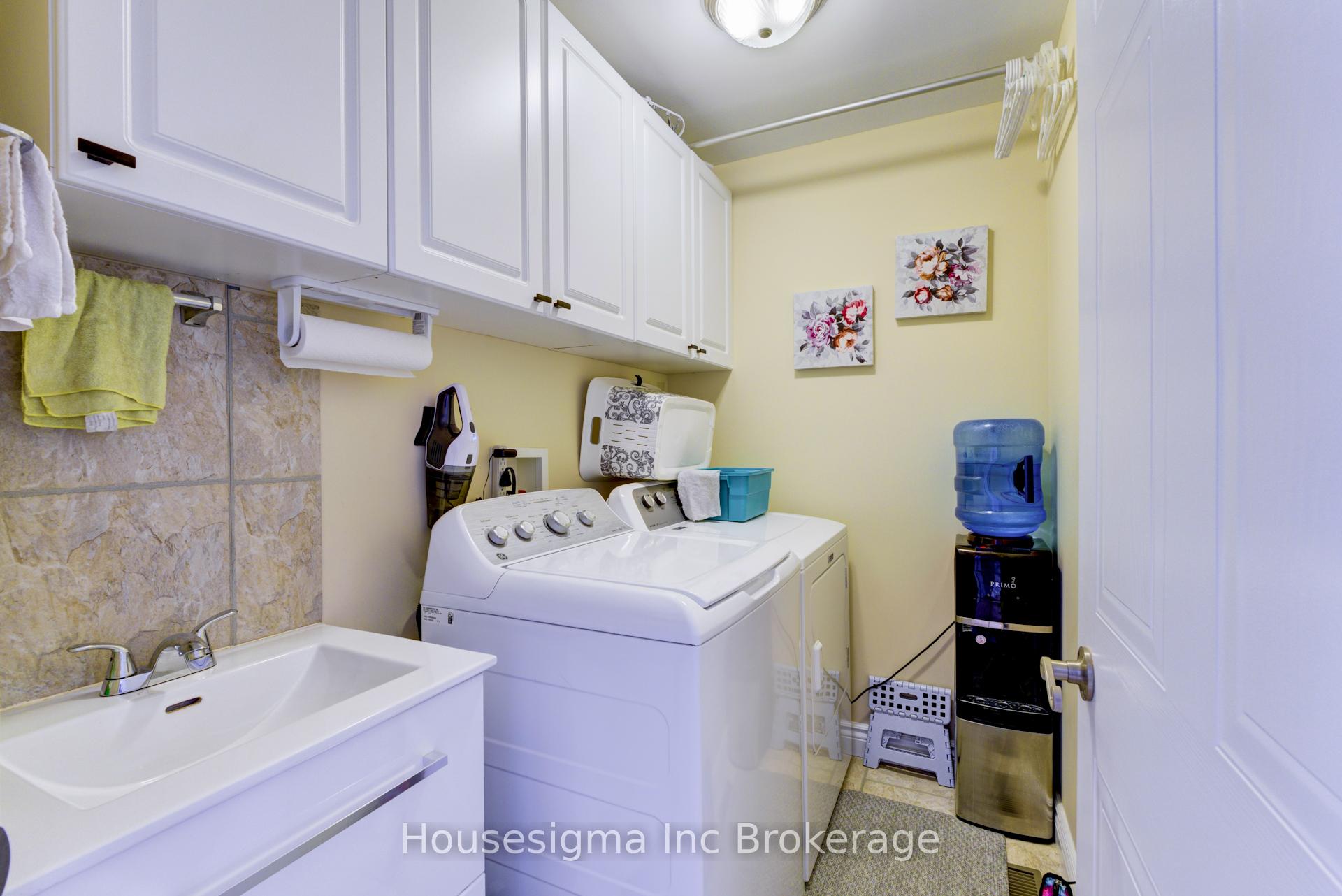 Photo 9 of 6 Brasher Drive, Tillsonburg — HOMEH